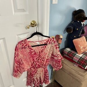 Women's Pink Patterned Top